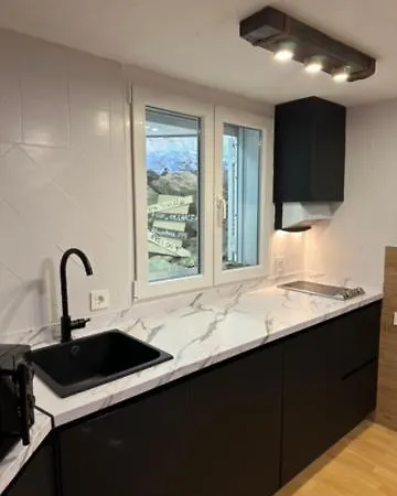 Apartment Gold