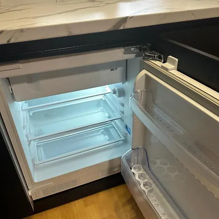 Apartment Gold